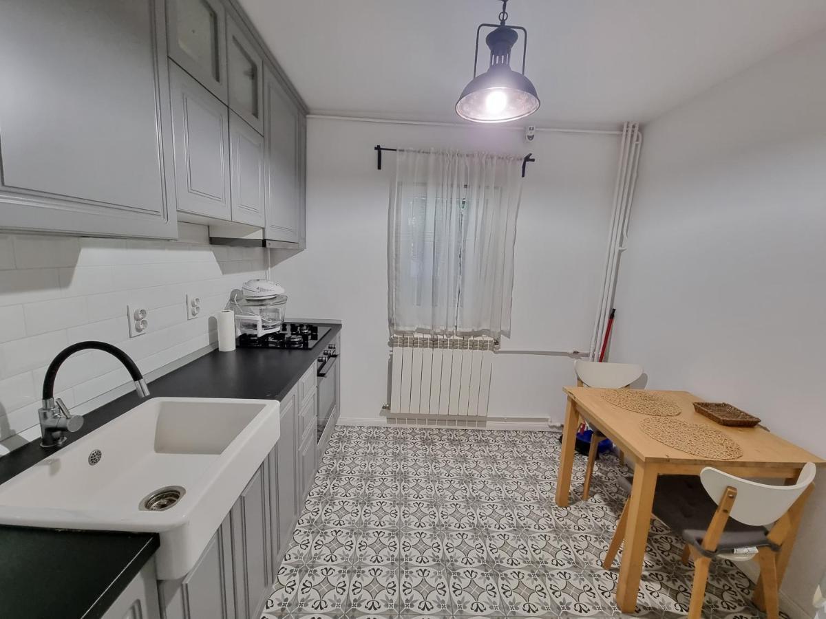 Apartments In The Aviatiei Area On Bükreş Dış mekan fotoğraf